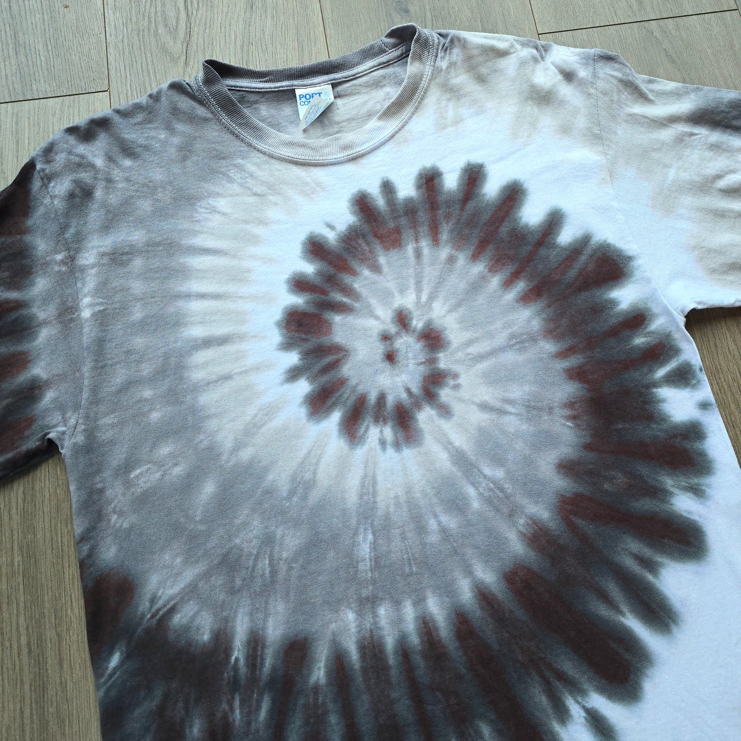 Monochrome Spiral