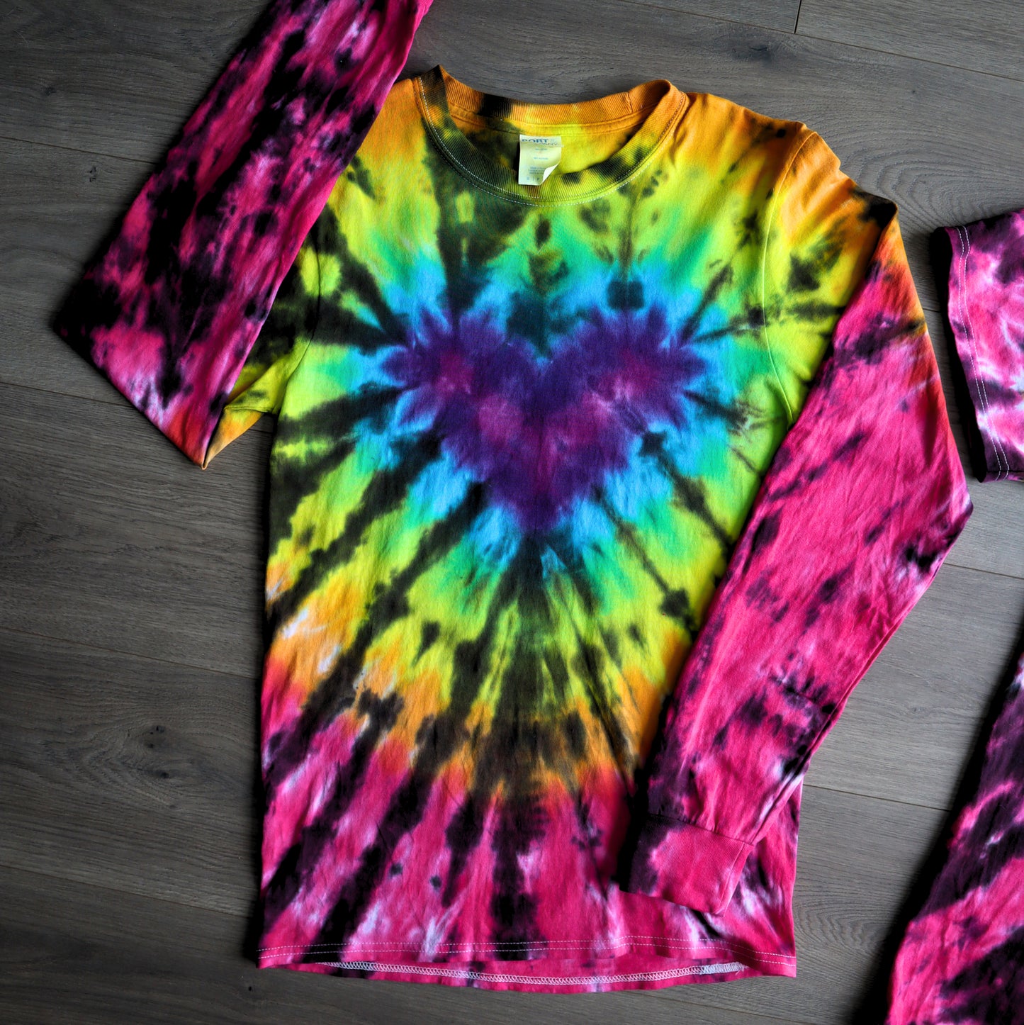 Black Rainbow Firework Heart