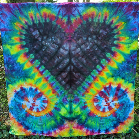 Black Heart Rainbow Spiral Ice Dye 48
