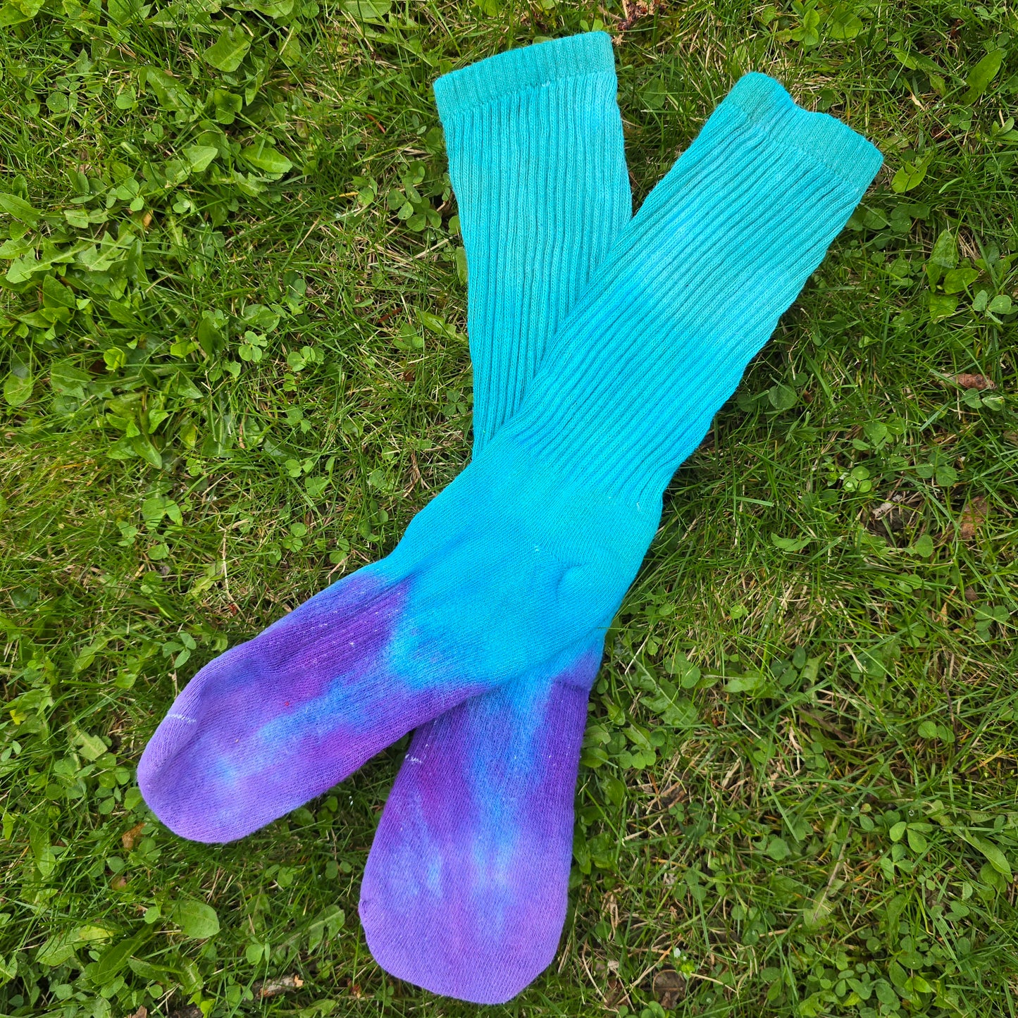 April Exclusive Socks: Lavender Tide