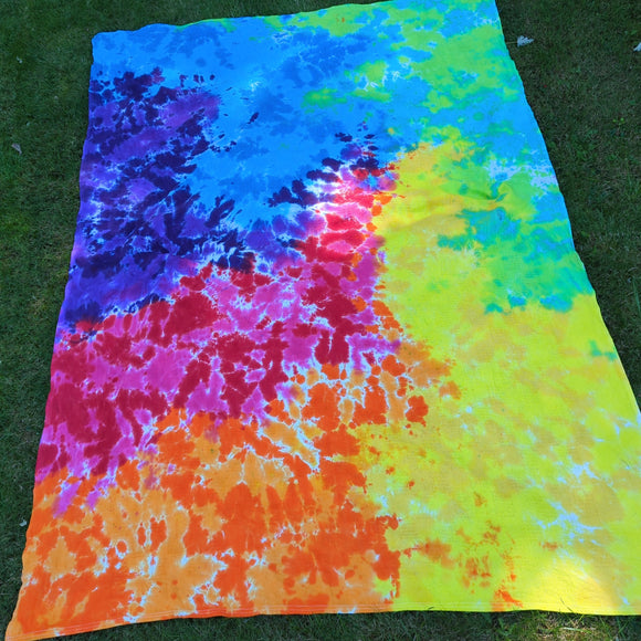 Ultimate Rainbow Crinkle Blanket 6'x9'/74